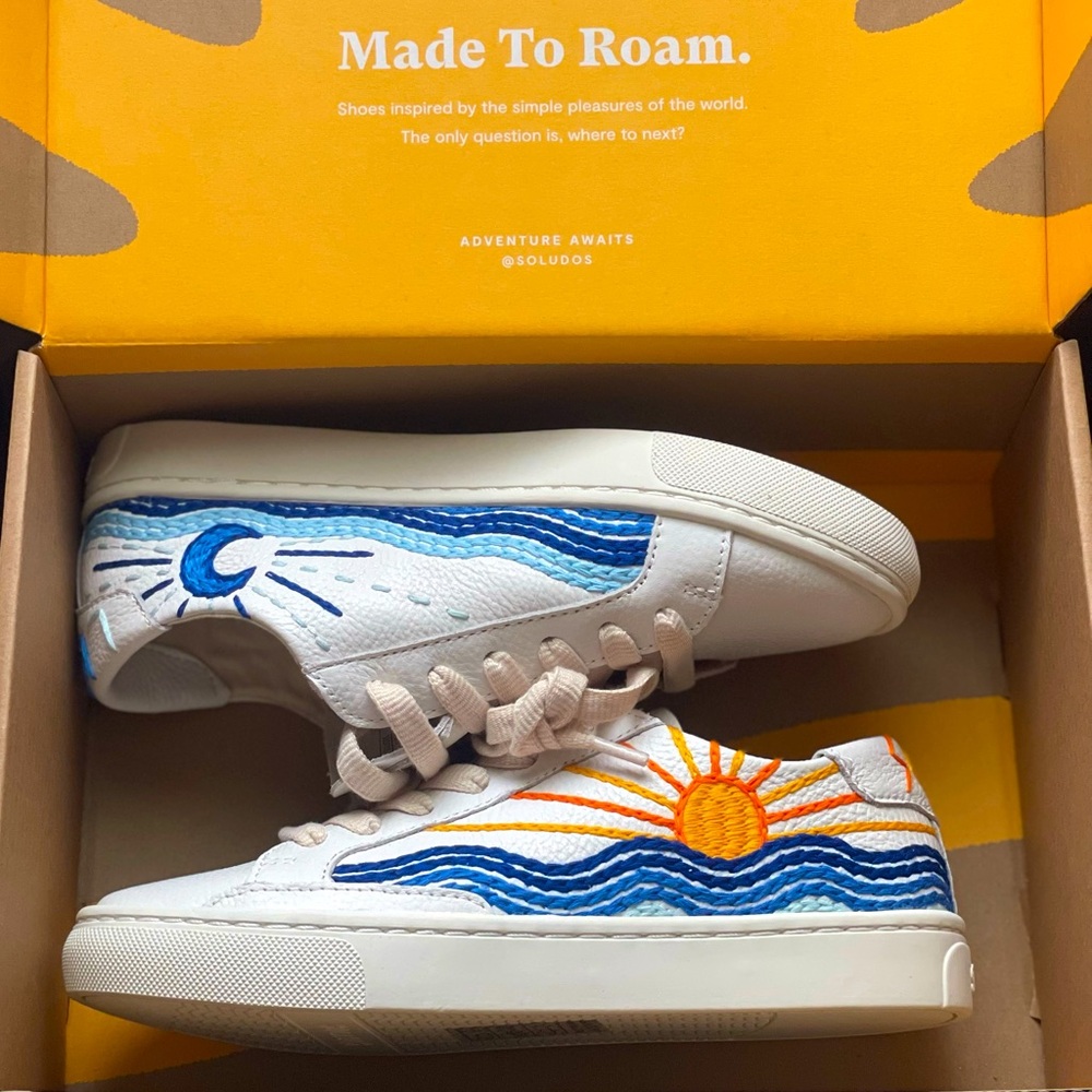 NIB Soludos Sunrise Sunset Sneaker Womens Size 5 (Kids Size 3)